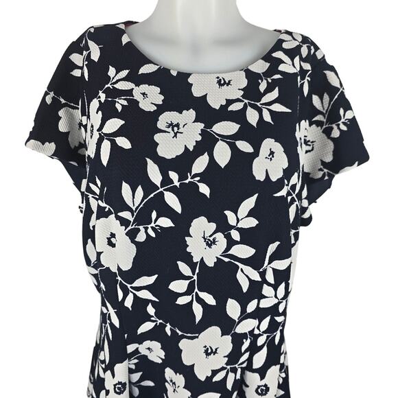 Eliza J Classic Black White Floral Knee Length Women's Dress 16W - Picture 2 of 5